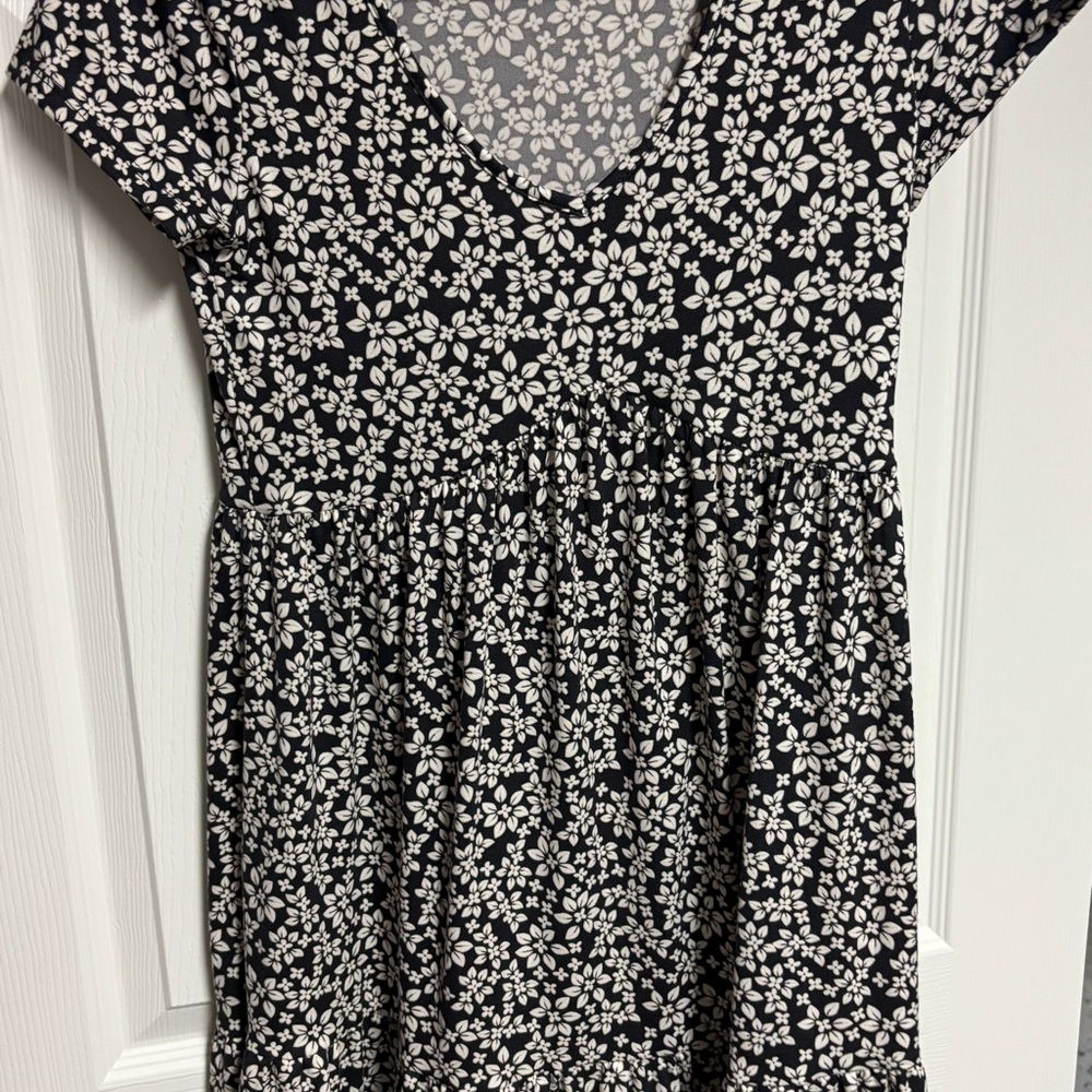 Blue Rain Floral Grey/brown/black and White Dress